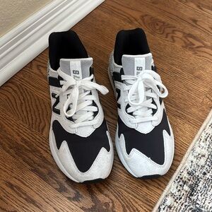 New Balance Encap Reveal Sneakers Size 6